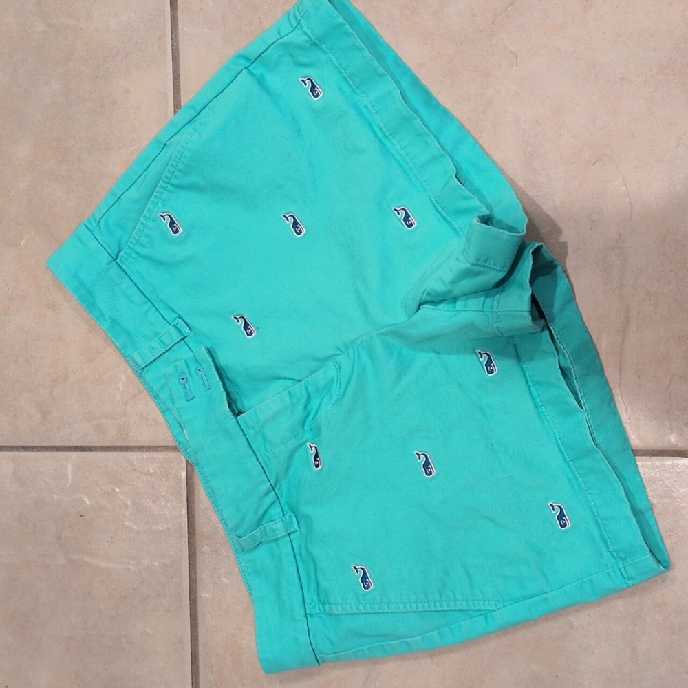 Vineyard Vines Green Embroidered Whale Logo Chino Shorts Size 2